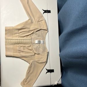 Sol beauty and care hourglass shaping blouse/ Blusa moldeadora